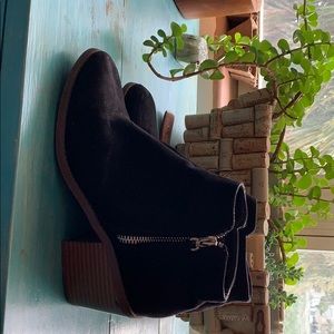 ❗️3/25 ❗️Black booties